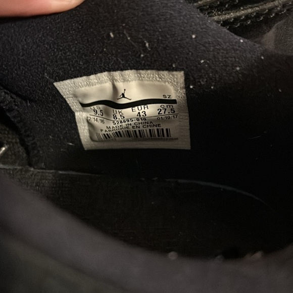 Authentic Jordan 11 baron - Picture 2 of 5